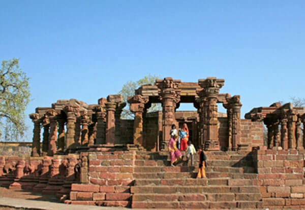 Oon temples Mandleshwar Madhya Pradesh